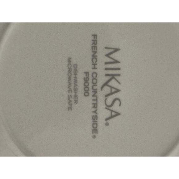 Mikasa French Countryside F9000 8” Salad Plates – Set of 6 - White ( set 2) - Picture 3 of 8